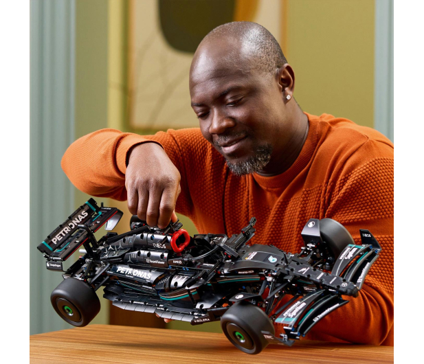 LEGO Technic 42171 Mercedes-AMG F1 W14 E Performance - 1220585 - zdjęcie 11